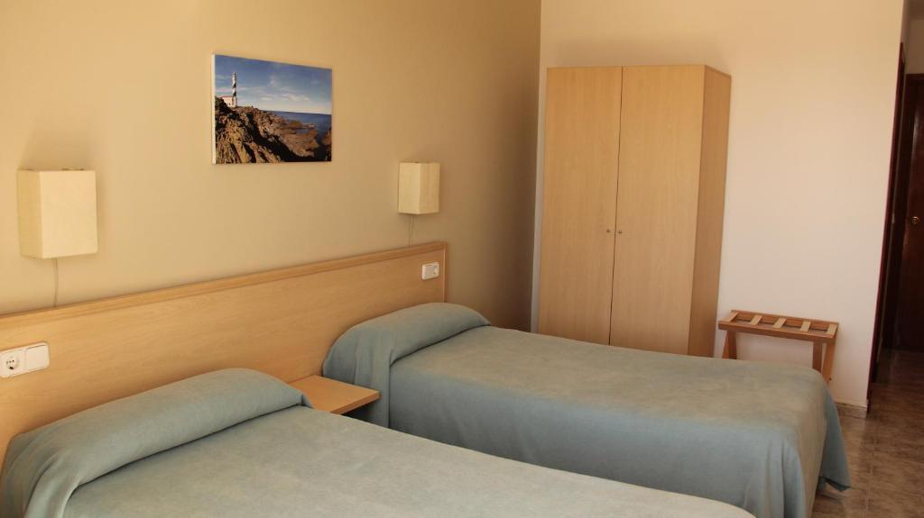 Hostal Sa Prensa Ситадела Екстериор снимка